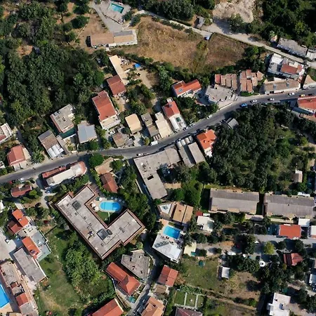 Apartamento George's Sweet N' Cozy Maisonette In Corfu Ýpsos