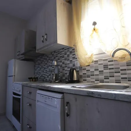 George's Sweet N' Cozy Maisonette In Corfu Ýpsos