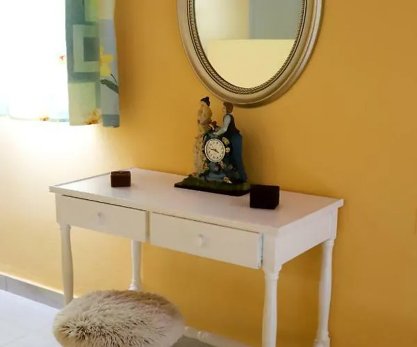 George's Sweet N' Cozy Maisonette In Corfu *