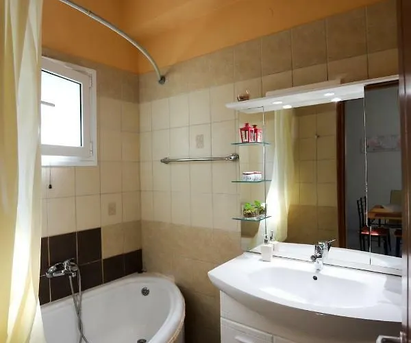 George's Sweet N' Cozy Maisonette In Corfu