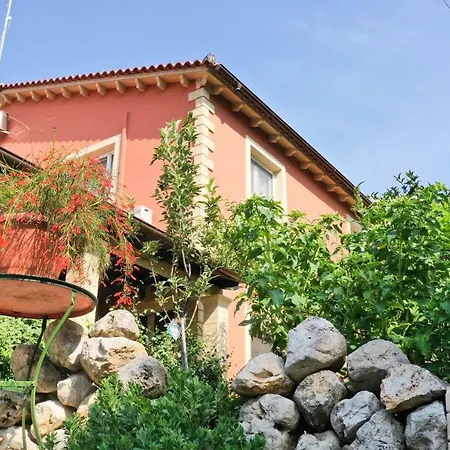 George's Sweet N' Cozy Maisonette In Corfu